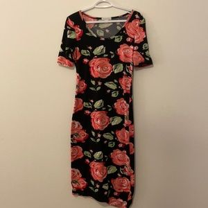 Beautiful T shirt Dress, mid calf. PS
